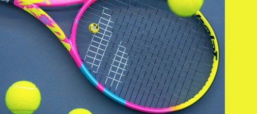 Další novinky z tenisového světa: Zaujmou vás nové tenisové rakety od Rafaela Nadala, bagy i boty