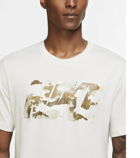 Tenisové tričko Nike Traning T-Shirt Camo Design CU8521-072 Tenisové tričko Nike Traning T-Shirt Camo Design CU8521-072