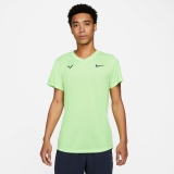 Tenisové tričko Nike Rafa Challenger T-Shirt CV2572-345 světle zelené